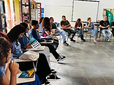 Jovens de todo o Brasil desembarcam na Baixada Santista para imersão socioambiental