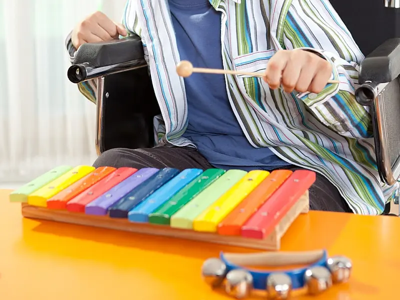 Instrumentos da Saúde: Musicoterapia na Reabilitação e Cuidados Médicos