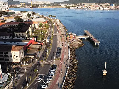 Ponta da Praia, em Santos, comemora 56 anos de vida urbana ligada ao mar