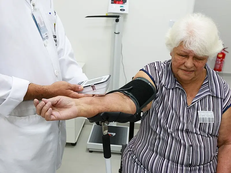 Pessoas 50+ vão representar metade do consumo com saúde em 2044