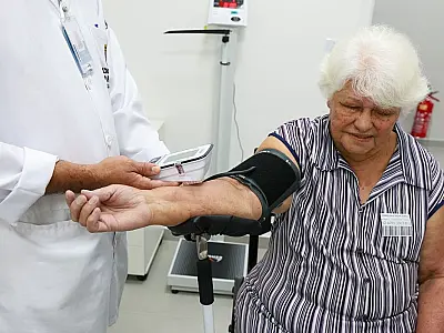 Pessoas 50+ vão representar metade do consumo com saúde em 2044