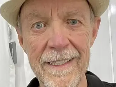 Ator de 'Battlestar Galactica' e 'Law & Order' morre aos 81