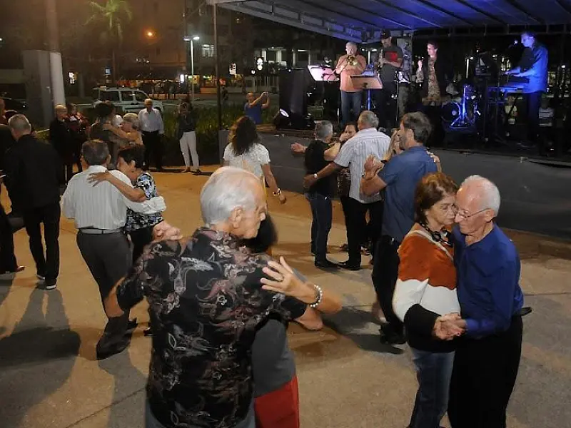 Aos fãs de dança: Baile na Praia acontecerá na Fonte do Sapo neste domingo