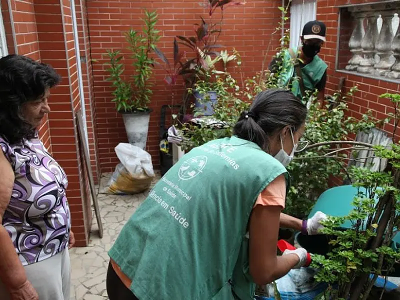 Dois bairros de Santos recebem mutirão contra o Aedes aegypti nesta quarta