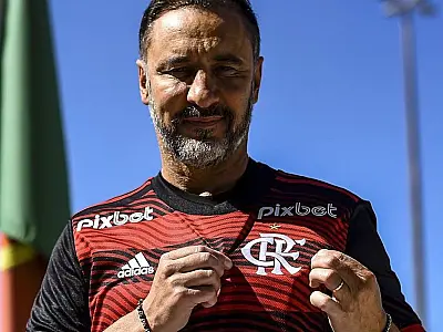 Técnico Vítor Pereira retorna ao Brasil para comandar o Flamengo