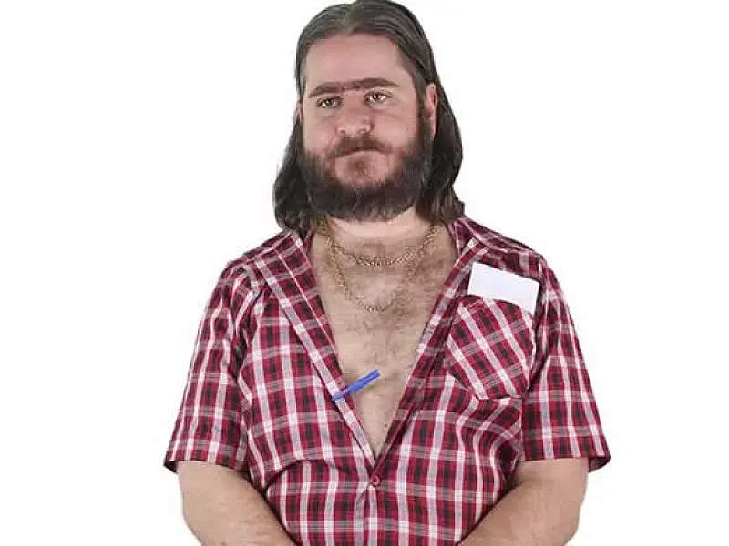 Stand-up "Cê Falô, Tá Falido!" é atração nesta sexta-feira (7) em Guarujá