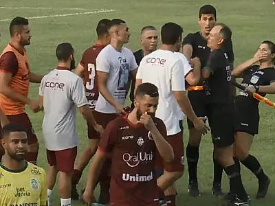 Técnico agride bandeirinha mulher e é demitido no Espírito Santo