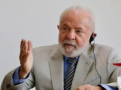 Lula faz fisioterapia e retoma agenda nas próximas semanas