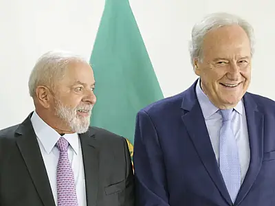 Lula assina nomeação de Lewandowski no Ministério da Justiça