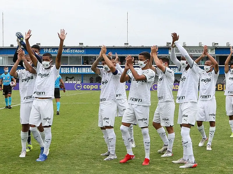Palmeiras passa às quartas após eliminar Inter, atual campeão