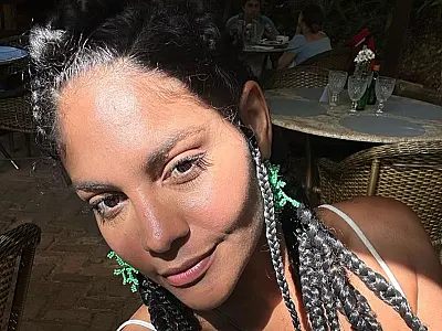 Barbara Reis diz que não achava que poderia ser protagonista do horário nobre