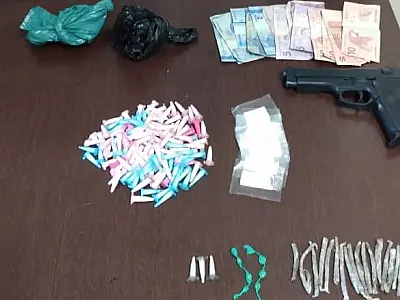 Mulheres responsáveis por ponto de drogas em Itanhaém são presas em flagrante