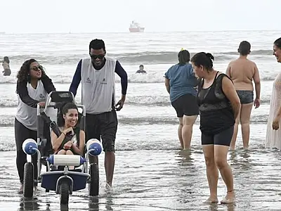Lei garante acessibilidade permanente nas praias de Santos
