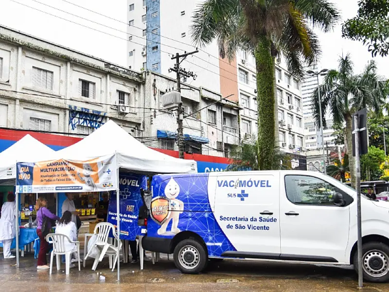 Vacimóvel inicia terceira semana de atuação com vacinação contra a gripe em São Vicente