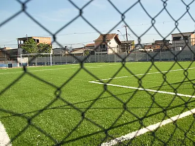 Quadra society é inaugurada no Catarina de Moraes e fomenta esporte