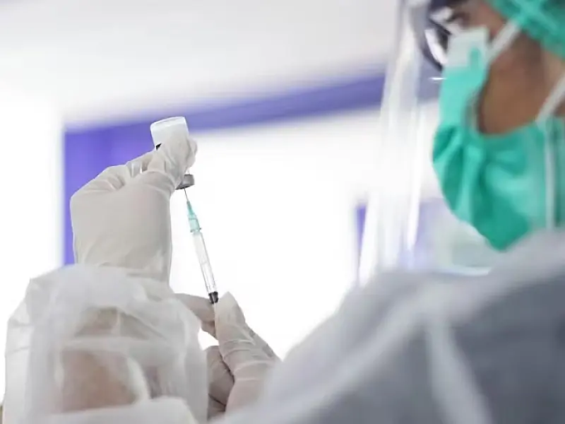 Anvisa aprova vacina contra chikungunya do Instituto Butantan e Valneva para aplicação no Brasil