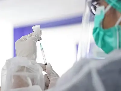 Anvisa aprova vacina contra chikungunya do Instituto Butantan e Valneva para aplicação no Brasil