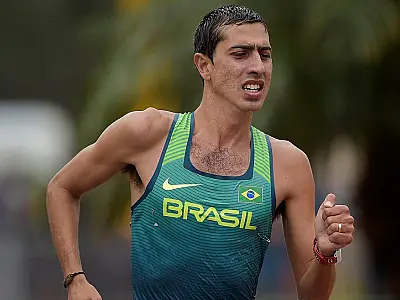 Caio Bonfim fatura ouro em etapa do circuito mundial