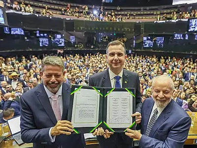 Congresso promulga emenda constitucional da reforma tributária