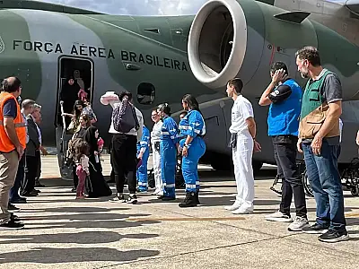 Sétimo voo da FAB com 82 repatriados do Líbano chega a São Paulo