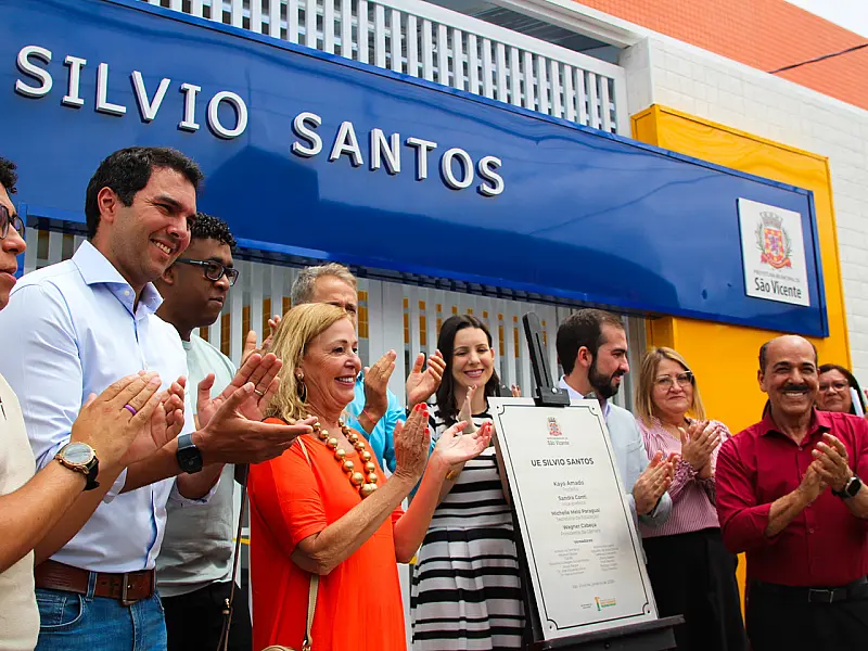 São Vicente inaugura escola em homenagem a Silvio Santos