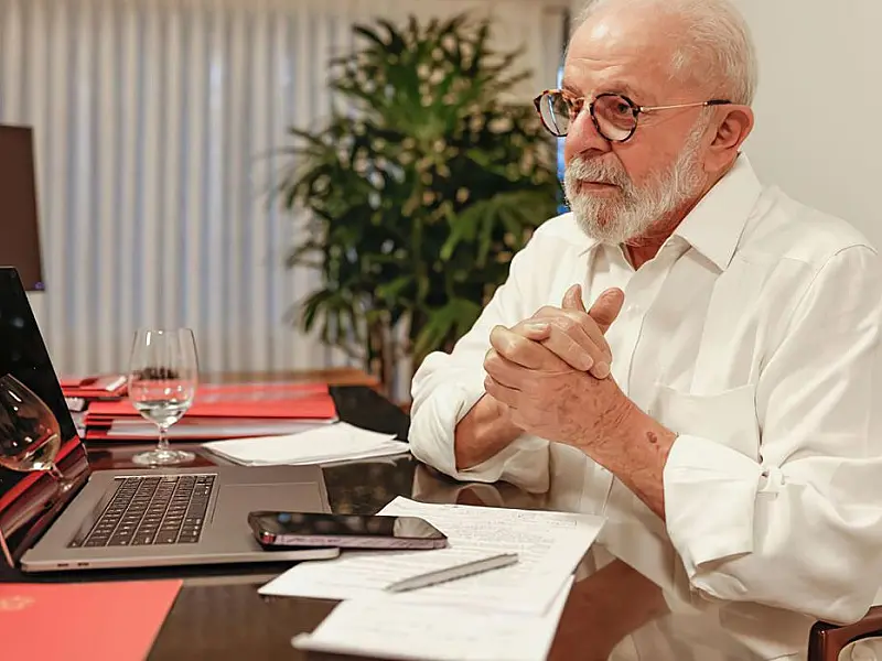 Lula conversa com presidente de Israel e pede corredor humanitário
