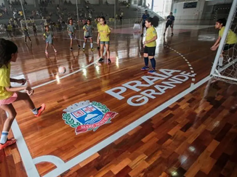 Programa SuperEscola realiza rematrícula e reserva de vagas