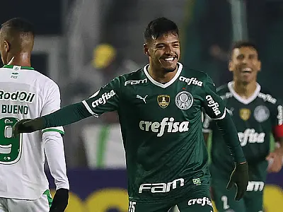Palmeiras decide rápido, faz 3 a 0 o Juventude e vira vice-líder