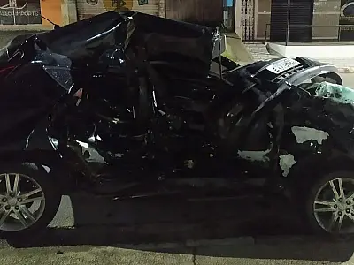 Jovem de 22 anos fica gravemente ferido em acidente no Jardim Rio Branco