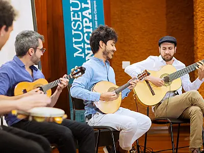 Show gratuito do Grupo Regional da Vila acontece hoje em Santos