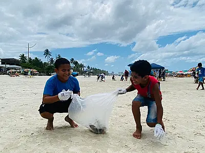Projeto Ondas promove Mutirão de Limpeza na Praia da Enseada, em Guarujá