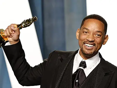 Will Smith renuncia à Academia após tapa em Chris Rock durante o Oscar