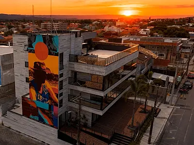Yup Chat amplia operação, abre 10 vagas em Peruíbe e fortalece a economia local