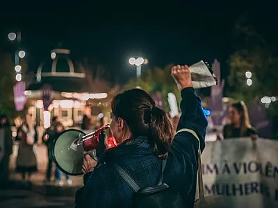 Nova política antidrogas inclui proteção e acesso a direitos da mulher
