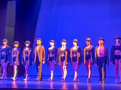 Escola de Mongaguá embarca 14 bailarinos para festival no Chile
