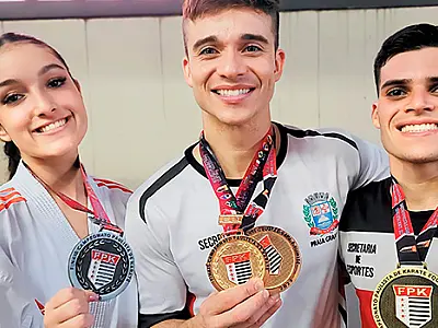 Time Praia Grande é campeão Paulista Sênior de Caratê no Campeonato Sênior