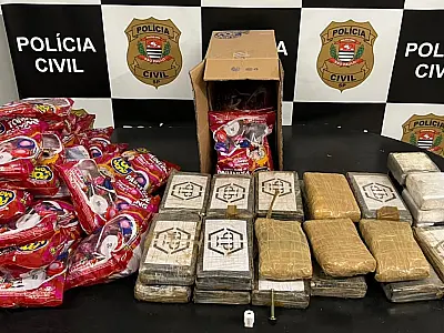 Polícia Civil prende trio com mais de 26 quilos de cocaína em Cubatão