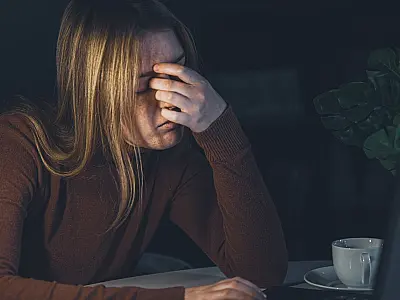 Programas de saúde mental em empresas mapeiam sintomas e nível de estresse