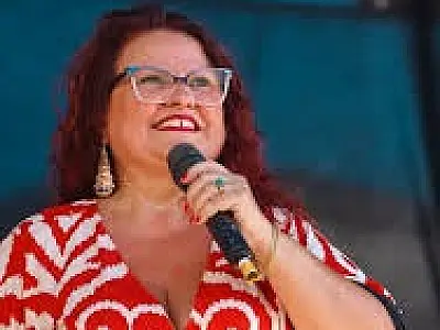 Chorinho no Aquário recebe a voz de Vera Lucia com o grupo Aqui tem Choro neste sábado