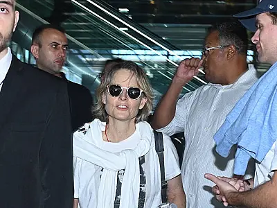 A atriz Jodie Foster desembarca no Brasil para a CCXP 23