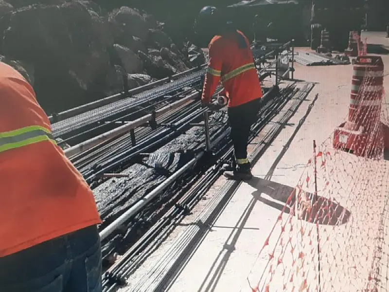 Obras de contenção e drenagem em morro de Santos avançam para nova fase