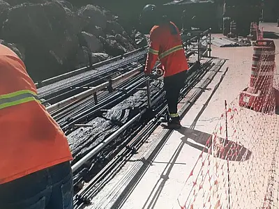 Obras de contenção e drenagem em morro de Santos avançam para nova fase