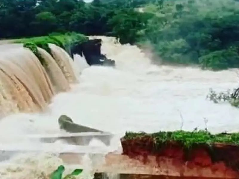 Risco de rompimento de barragem pode atingir sete municípios