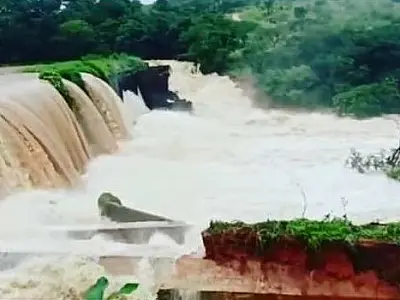 Risco de rompimento de barragem pode atingir sete municípios