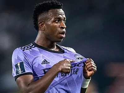 Vini Jr. é alvo de racismo antes de jogo do Real Madrid no Espanhol