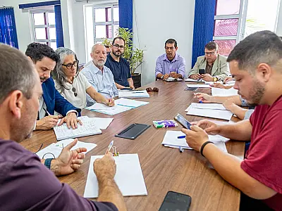 Reunião define novos passos do projeto Ambulante Feliz