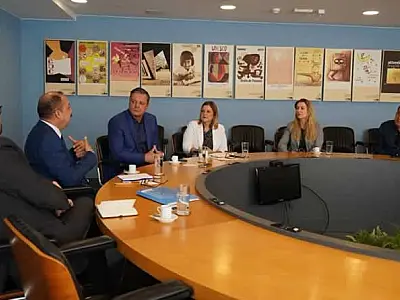 Santos inicia tratativas para cooperação internacional com a Unesco em alfabetização midiática