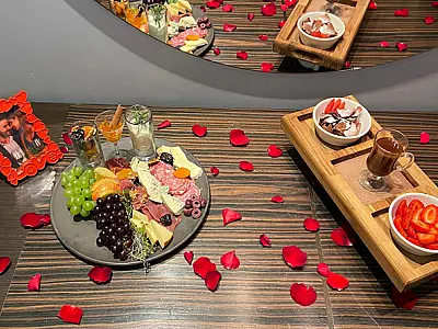 Parque Balneário Hotel tem jantar romântico e pacote especial para o Dia dos Namorados