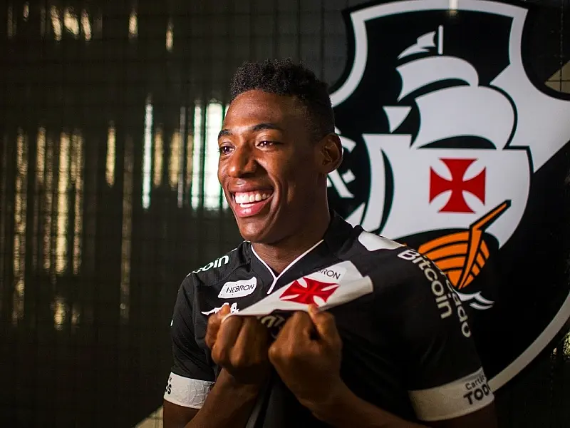 Vasco paga R$ 4 milhões ao São Paulo por Léo Pelé; ainda restam R$ 8 mi