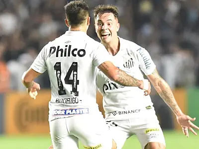 Santos domina o Coritiba, reverte desvantagem e avança na Copa do Brasil